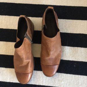 Timberland low cut ankle booties